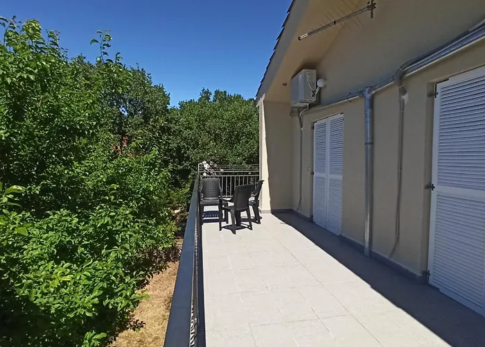 Holiday Home Family - 100M From Sea