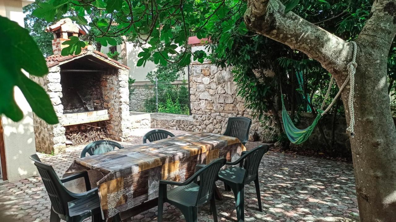 Family - 100m From Sea Holiday home *