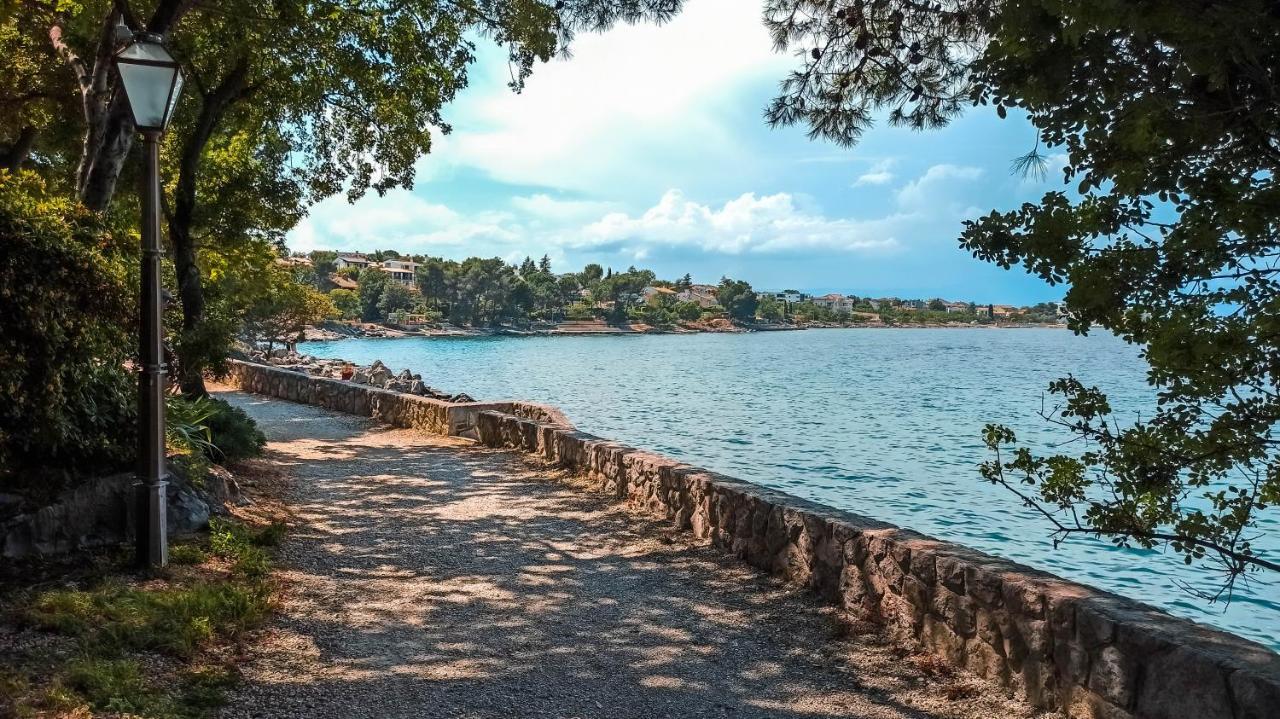 Family - 100m From Sea * Vantacici