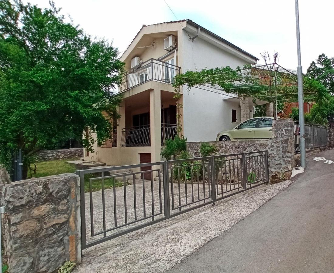 Holiday home Family - 100m From Sea Vantacici