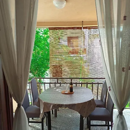 Holiday Home Family - 100M From Sea Vantacici Exterior photo