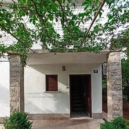 Holiday Home Family - 100M From Sea Vantacici Exterior photo